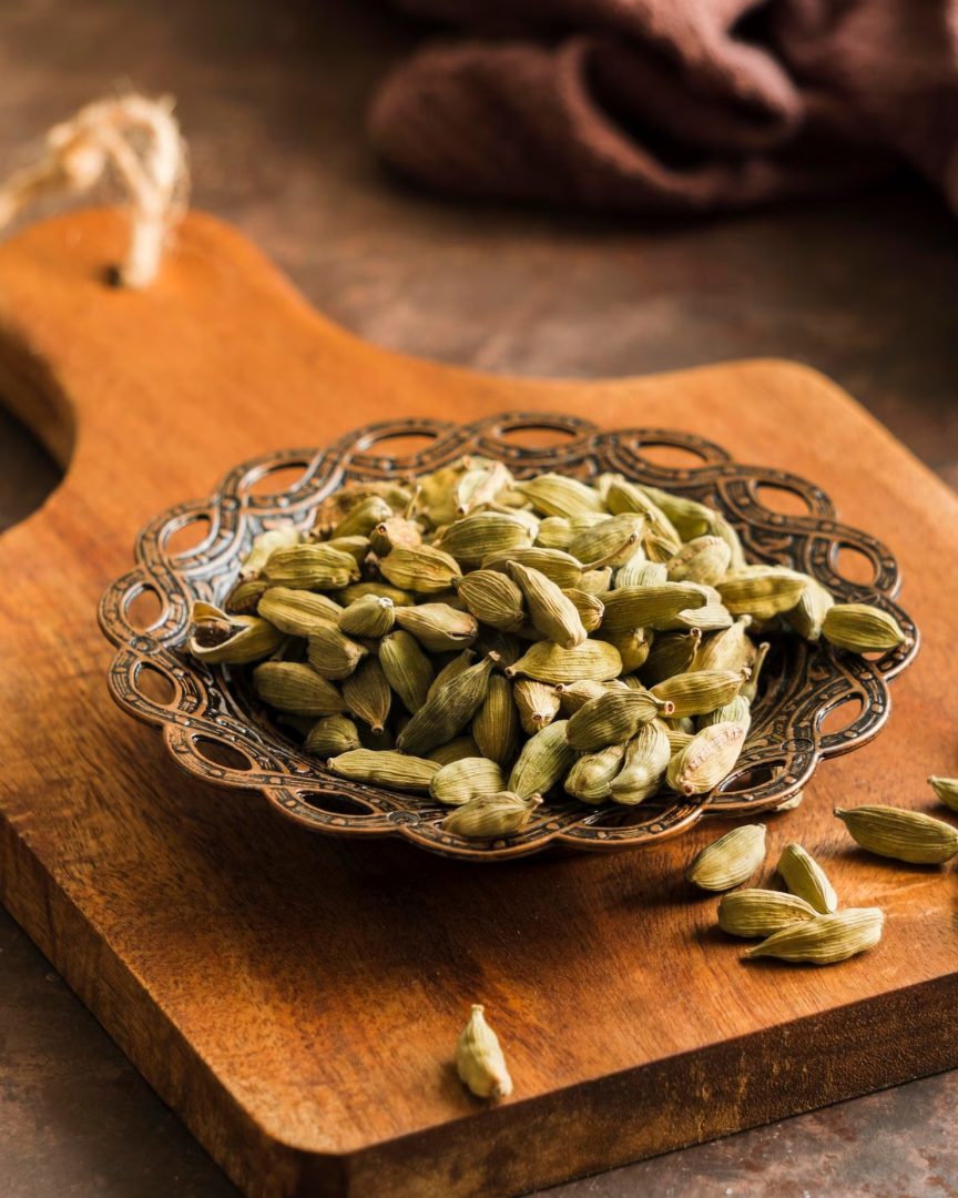 imgi_41_high-angle-bowl-with-seeds_23-2148734695