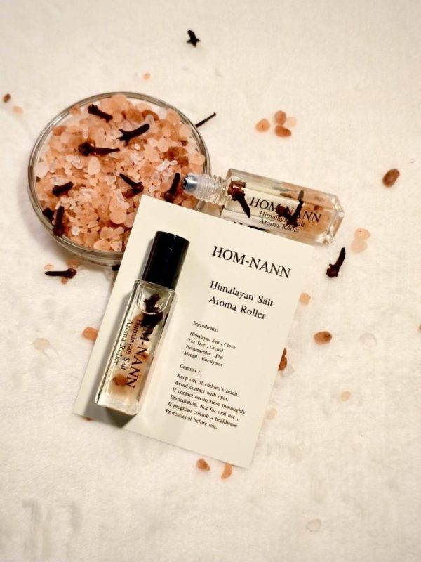 HOM-NANN Thai aromatherapy roll on with Himalayan salt and herbal ingredients